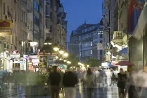 Serbia, Belgrade, Evening pedestrian traffic on Knez Mihailova Street