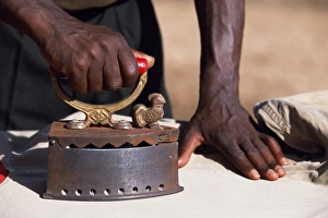 Iron Prints: Service in the bush - on a Cheli & Peacock mobile safari