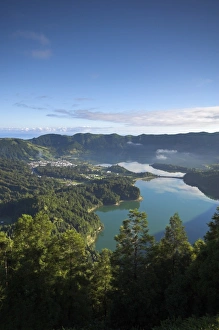 Sete Cidades village with Lagoa Azul & Lagoa Verde