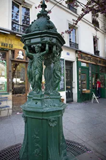 Shakespeare and Company bookshop, Latin Quarter, Paris, France
