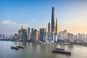 Images Dated 6th November 2014: Shanghai Tower and the Pudong skyline across the Huangpu river, Shanghai, China