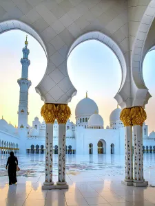 Sheikh Zayed Prints: Sheikh Zayed Grand Mosque, Abu Dhabi, United Arab Emirates