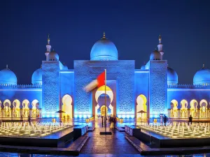 Sheikh Zayed Prints: Sheikh Zayed Grand Mosque, Abu Dhabi, United Arab Emirates