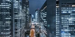 Tall Building Gallery: Shinjuku skyscraper district at night, Tokyo, Japan
