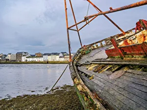 Connacht Prints: Shipwreck at Nimmo's Pier, Galway, County Galway, Ireland