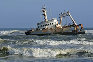 Images Dated 7th December 2012: Shipwreck on Skeleton Coast near Henties Bay, Atlantic coast, Namibia, Africa