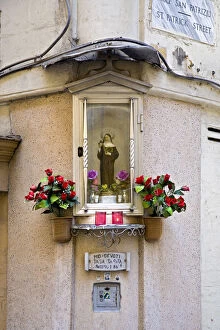 Images Dated 4th April 2011: Shrine on a street corner, Valletta, Malta