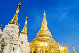 Images Dated 20th May 2013: Shwedagon Pagoda at sunset, Yangon, Burma (Myanmar)