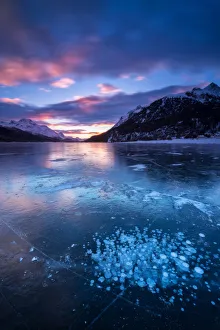 Images Dated 19th May 2016: Silvaplana Lake, Sankt Moritz, Switzerland. Sunset over the frozen lake
