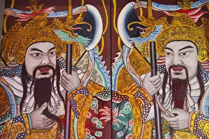 Images Dated 13th March 2012: Singapore, Chinatown, Thian Hock Keng Temple, Doorway