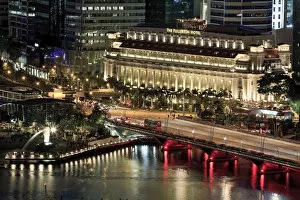 Singapore, The Fullerton Hotel and Merlion Park