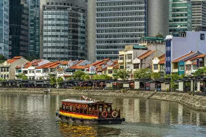 Images Dated 18th September 2018: Singapore River and city skyline, Singapore