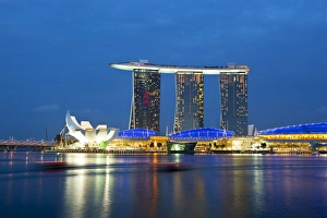 Sky Scraper Gallery: Singapore, Singapore, Marina Bay. The Marina Bay Sands Singapore