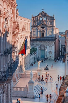Images Dated 17th September 2020: Siracusa, Sicily. Elevated view of Duomo square with people visiting the square