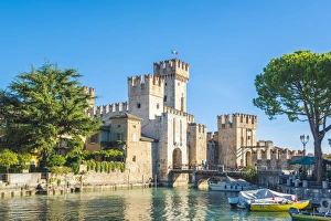 Sirmione, lake Garda, Brescia province, Lombardy, Italy