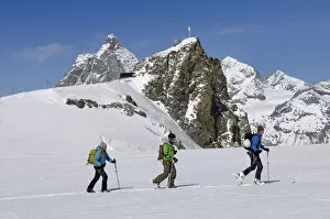 Images Dated 3rd November 2014: Ski tour to the Breithorn, Schwarztor, Zermatt, Valais, Switzerland