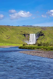 Images Dated 23rd February 2022: Skogafoss waterfall on sunny day, Skogar, Rangarping eystra, Southern Region, Iceland