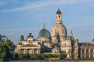 Skyline of Dresden with Bruehl's Terrace, Church of Our Lady, Academy of Fine Arts, Dresden, Saxony, Germany