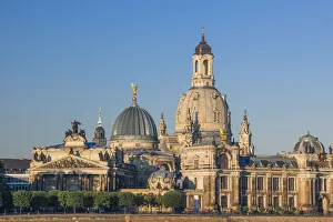 Skyline of Dresden with Bruehl's Terrace, Church of Our Lady, Academy of Fine Arts, Dresden, Saxony, Germany