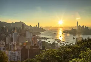 Skyline of Hong Kong Island and Kowloon at sunset, Hong Kong
