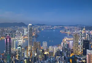 Skyline of Hong Kong Island and Kowloon from Victoria Peak at dusk, Hong Kong Island