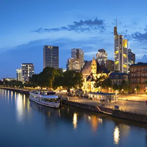 High Gallery: Skyline along River Main at dusk, Frankfurt, Hesse, Germany