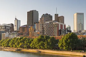 Melbourne Prints: Skyline along Yarra River, Melbourne, Victoria, Australia