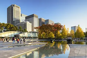 Skyscrapers of Marunouchi and Wadakura Fountain Park in the grounds of Imperial Palace