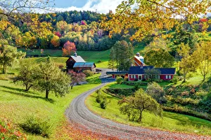 Woodstock Prints: Sleepy Hollow Farm in Autumn, Woodstock Vermont, New England, USA