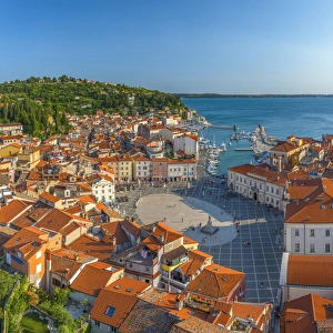 Square Gallery: Slovenia, Primorska, Piran, Old Town, Tartinijev trg (Tartini Square)