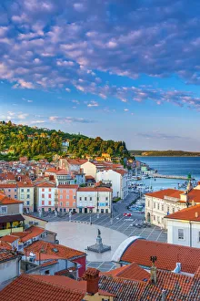 Slovenia, Primorska, Piran, Old Town, Tartinijev trg (Tartini Square)