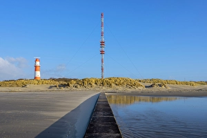 Frisia Prints: Small or electric lighthouse at south beach