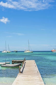 Images Dated 6th April 2023: Small wooden jetty, Bequia Island, Grenadine Islands, Saint Vincent and the Grenadines, Caribbean