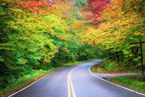Vermont Prints: Smugglers Notch, Vermont, New England, USA