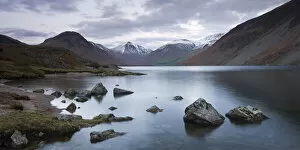 Images Dated 8th April 2022: Snow dusted mountains beside Wastwater in the Lake District National Park, Cumbria, England
