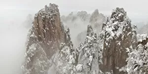 Images Dated 30th July 2012: Snow, Huangshan or Yellow Mountains, Anhui Province, China