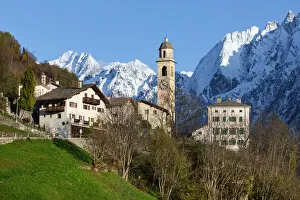 Images Dated 18th May 2021: Soglio Village in Val Bregaglia, Graubunden, Switzerland, Western Europe