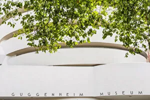 Images Dated 2nd February 2017: Solomon R Guggenheim Museum, Manhattan, New York, USA
