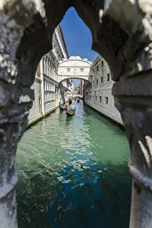 Streetlights Prints: Sospiri bridge, Venice, Italy, Classic view od Sospiris bridge