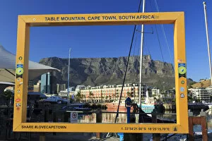 Images Dated 6th July 2016: South Africa, Western Cape, Cape Town, V&A Waterfront, Alfred Basin