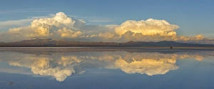 South America, Andes, Altiplano, Bolivia, Salar de Uyuni