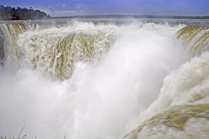 Images Dated 28th November 2012: South America, Brazil, Parana, view of the Devils Throat at the Iguazu falls