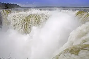 South America, Brazil, Parana, view of the Devils Throat at the Iguazu falls