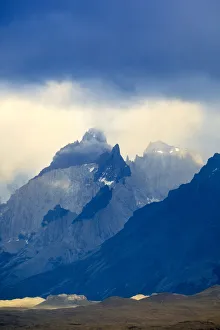 Images Dated 21st February 2017: South America, Chile, Patagonia, Magallanes y la Antartica Chilena, Torres Del Paine