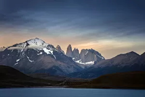 Images Dated 30th March 2021: South America, Chile, Patagonia, dramatic mountain scenery in Torres del Paine national