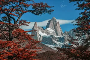 Images Dated 10th May 2016: South America, Patagonia, Argentina, El Chalten, Mount Fitz Roy in Los Glaciares National