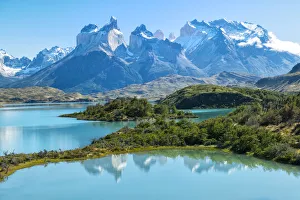 World Heritage Gallery: South America, Patagonia, Chile, Region de Magallanes y de la Antartica, Torres del Paine