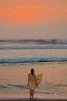 Images Dated 8th February 2013: South America, Peru, La Libertad, Trujillo, Huanchaco, a surfer on the beach in front