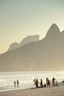 Images Dated 20th September 2012: South America, Rio de Janeiro, Rio de Janeiro city, Ipanema, sunbathers on Ipanema