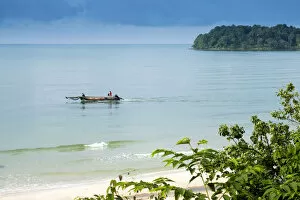 Images Dated 21st February 2017: South East Asia, Cambodia, Sihanoukville, Ko Ta Kiev island, beach, long-tail boat